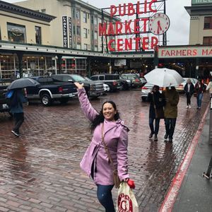 Meet your Posher, Leslie